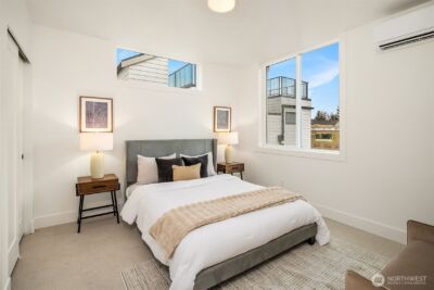 4406 1st Avenue NE, Seattle, WA 98105 - Photo 16