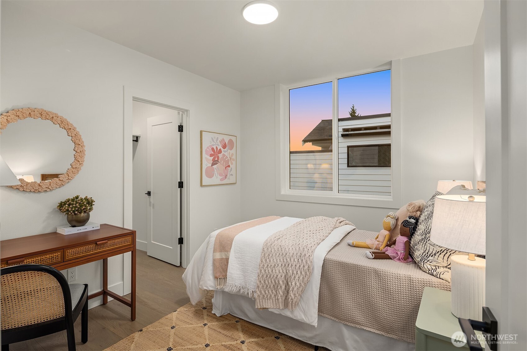 4406 1st Avenue NE, Seattle, WA 98105