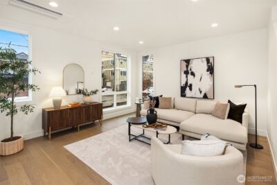 4406 1st Avenue NE, Seattle, WA 98105 - Photo 9