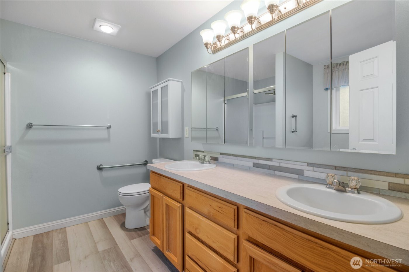 7101 33rd Way NE, Lacey, WA 98516-1422