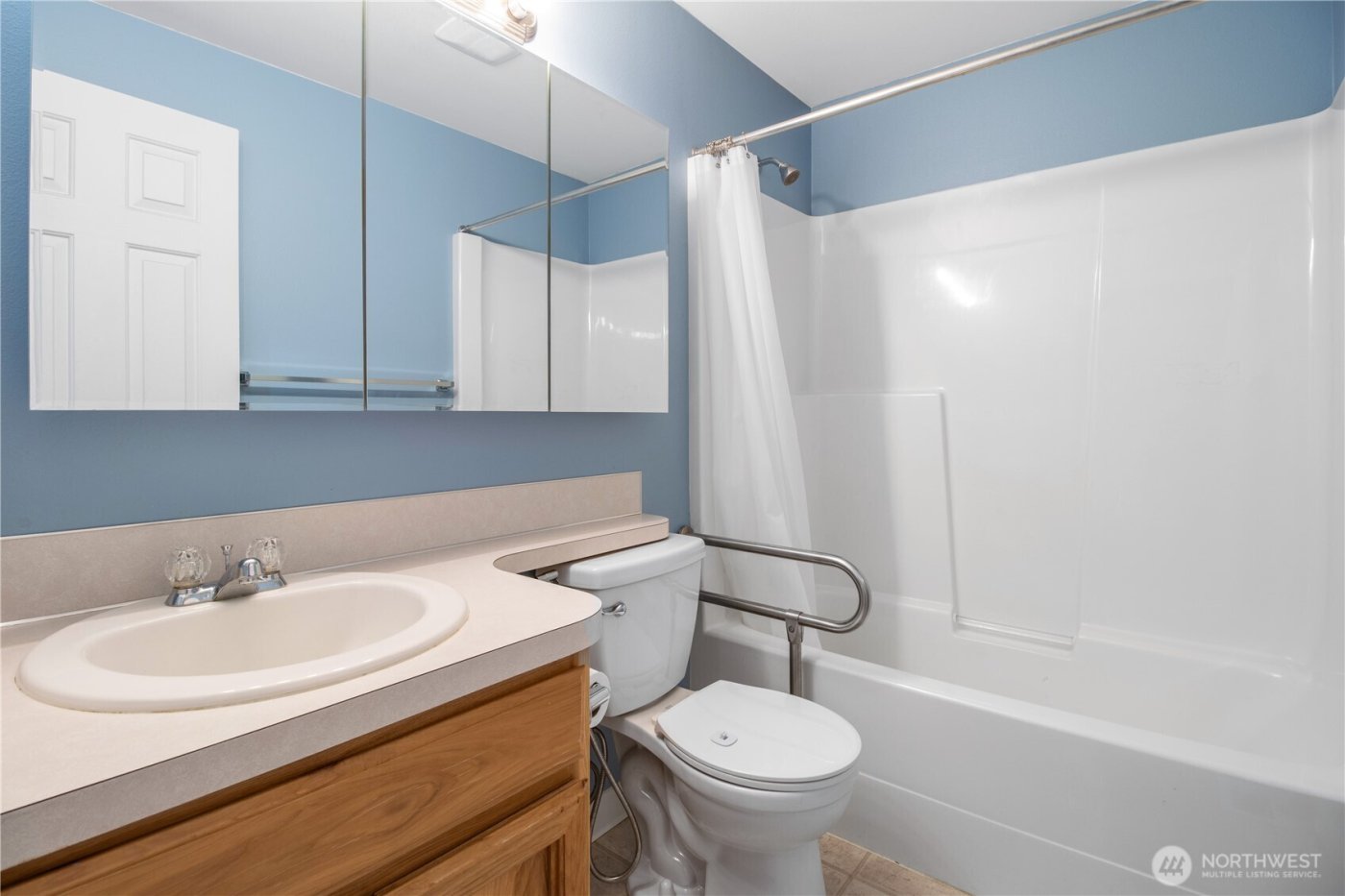 7101 33rd Way NE, Lacey, WA 98516-1422