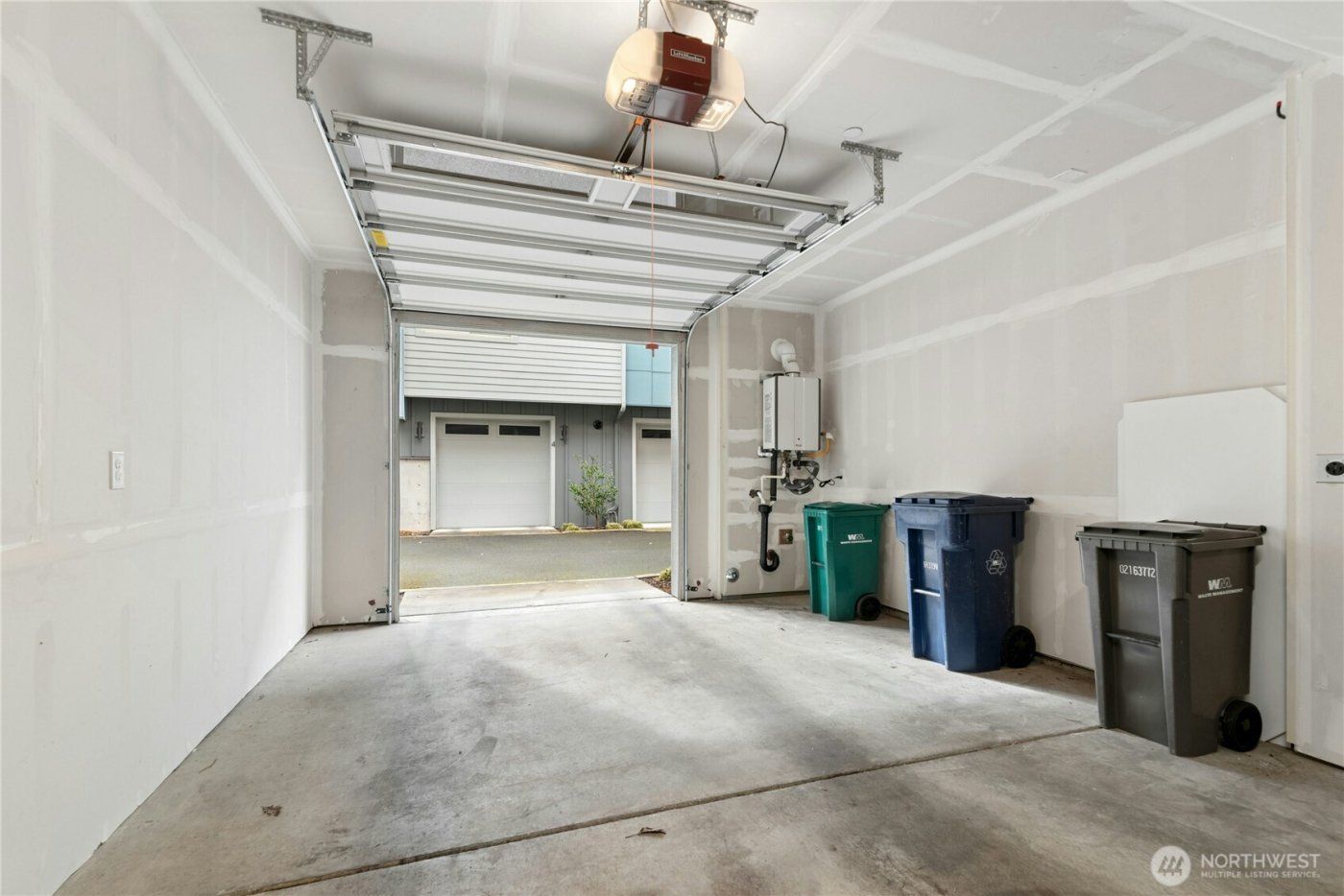 11416 117th Lane NE #E004, Kirkland, WA 98034