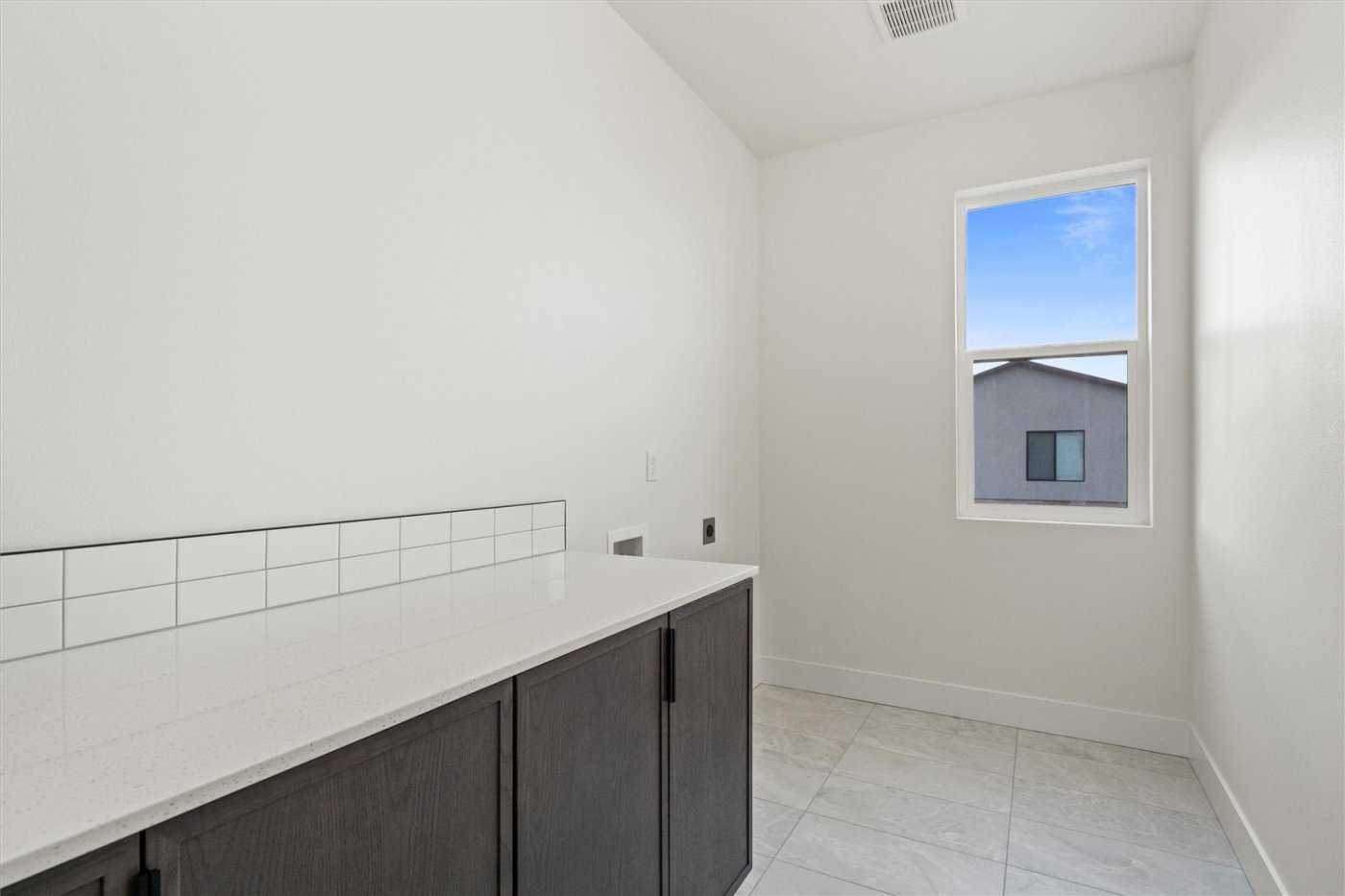 1269 E Mt Hood Street , Othello, WA 99344