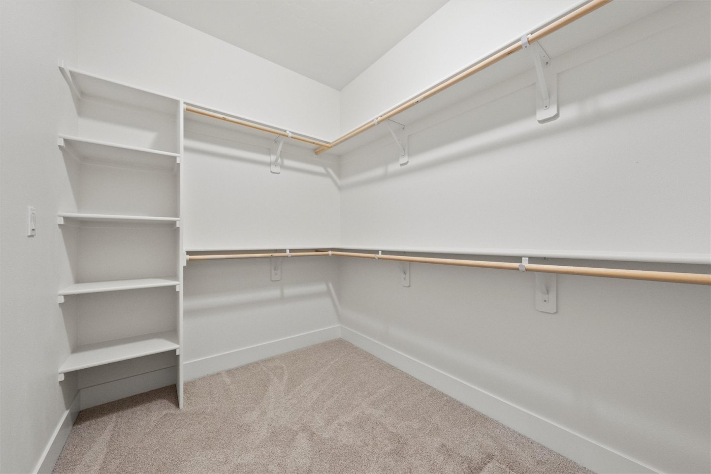 1269 E Mt Hood Street , Othello, WA 99344