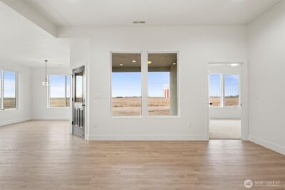 1269 E Mt Hood Street , Othello, WA 99344 - Photo 4