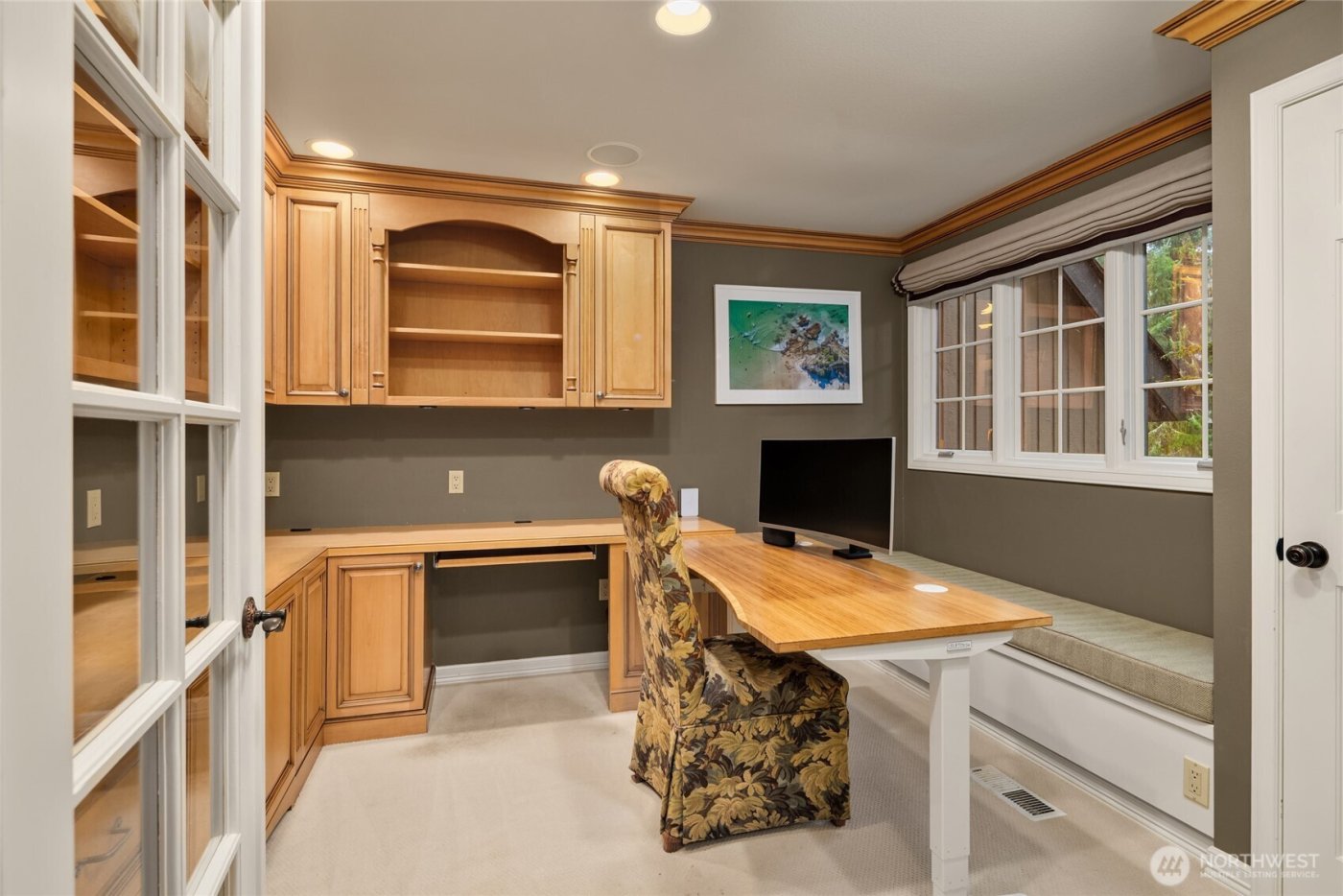 3240 126th Avenue NE, Bellevue, WA 98005