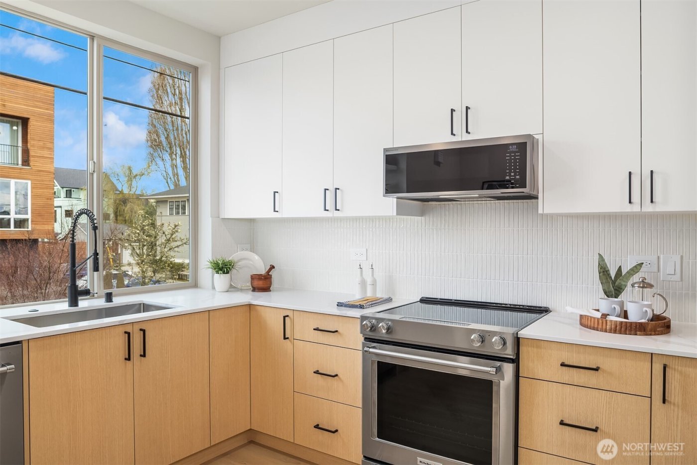 1155 NW 58th Street , Seattle, WA 98107