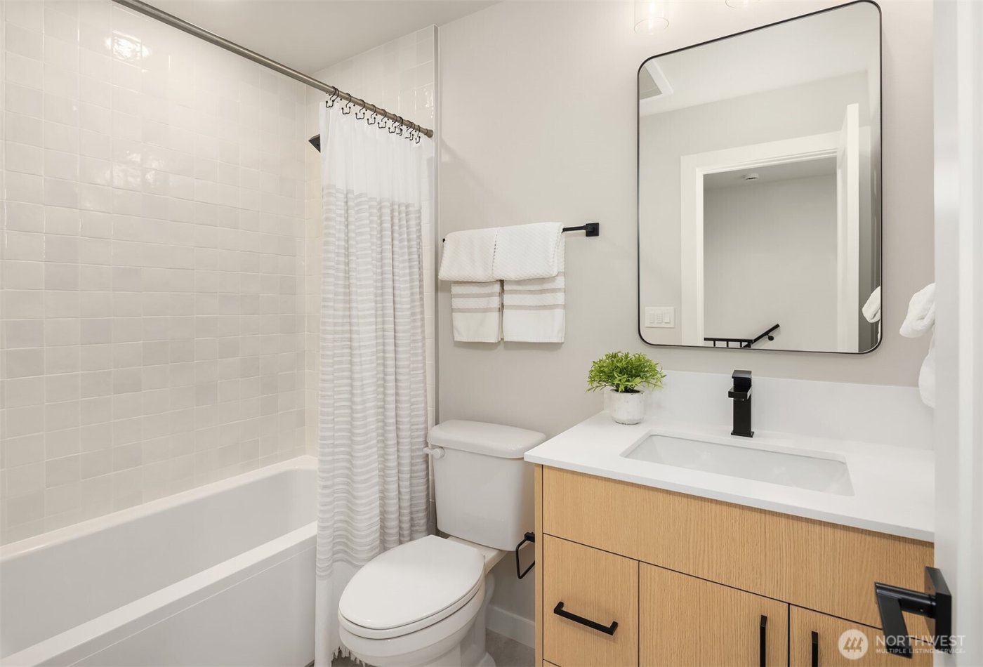 1155 NW 58th Street , Seattle, WA 98107