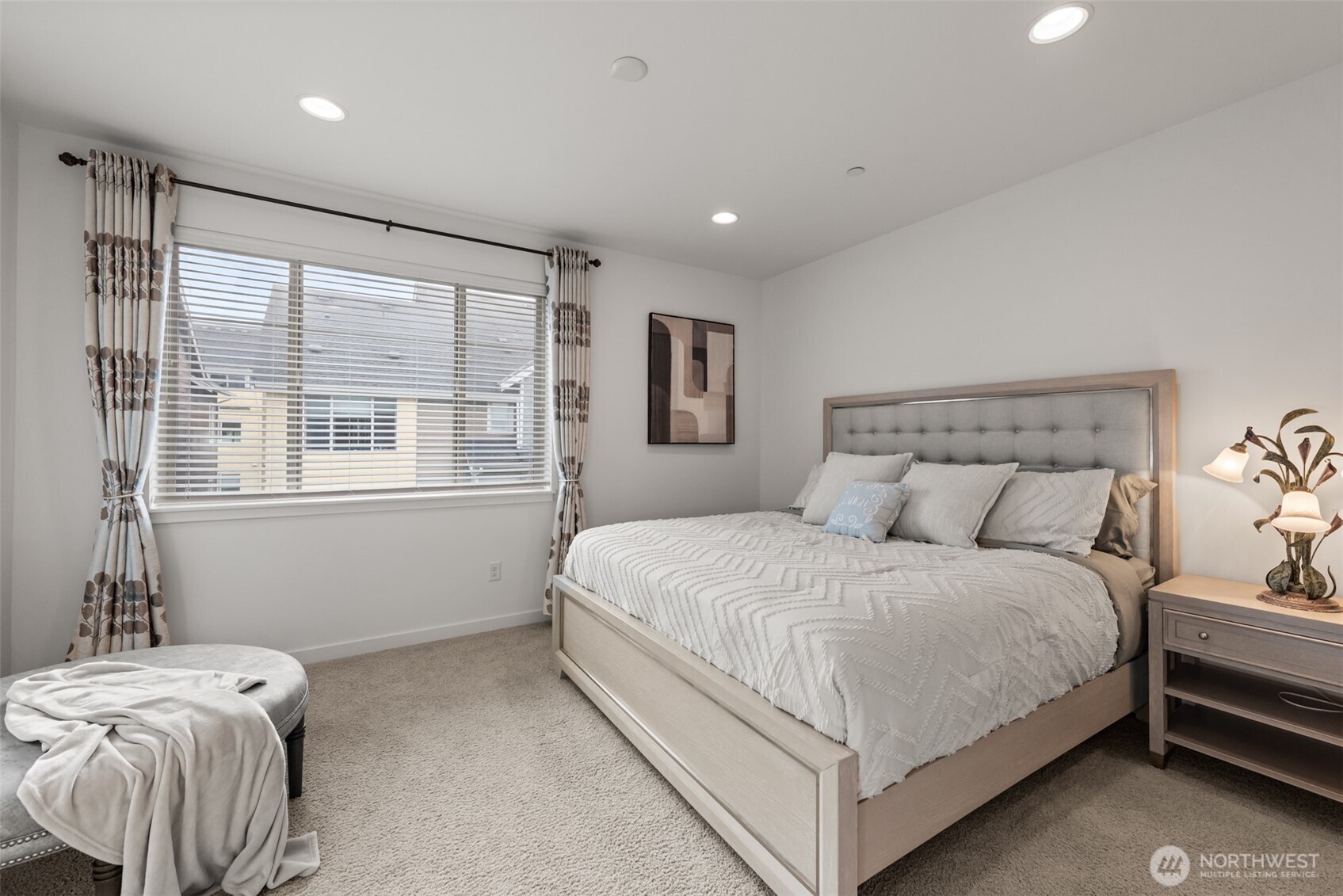 15729 NE 14th Aly , Bellevue, WA 98008