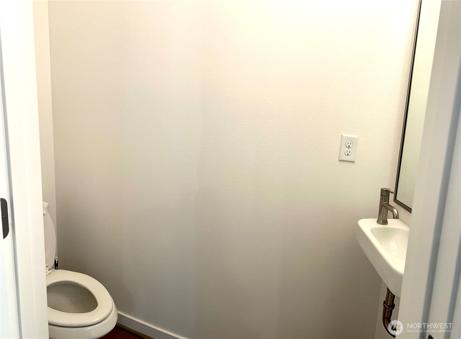 15729 NE 14th Aly , Bellevue, WA 98008