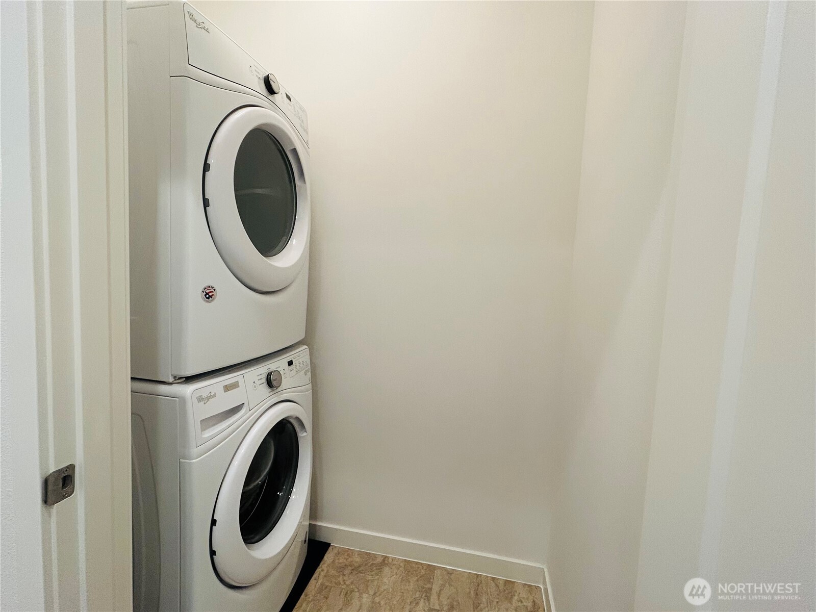 15729 NE 14th Aly , Bellevue, WA 98008