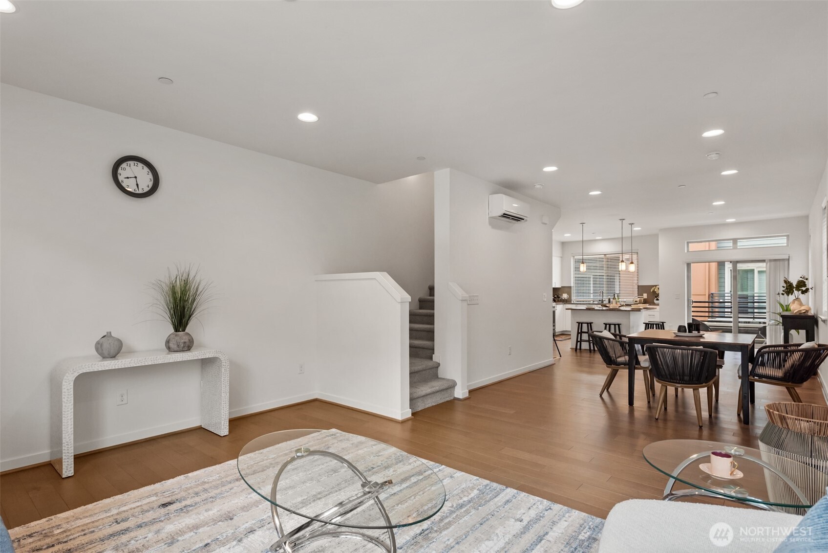 15729 NE 14th Aly , Bellevue, WA 98008