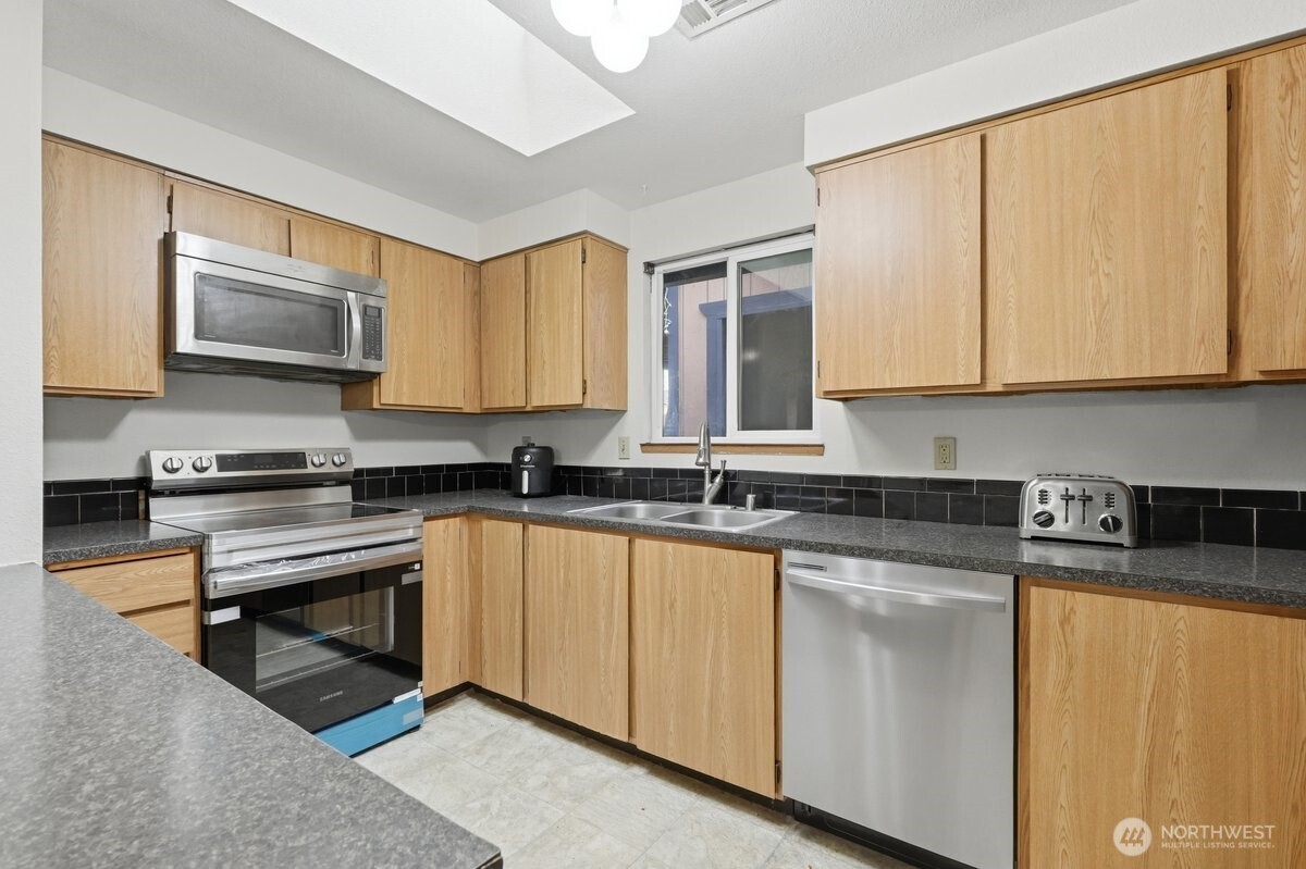 3105 K Street NE, Auburn, WA 98002