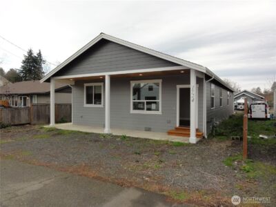 1724 14th Street , Bremerton, WA 98337