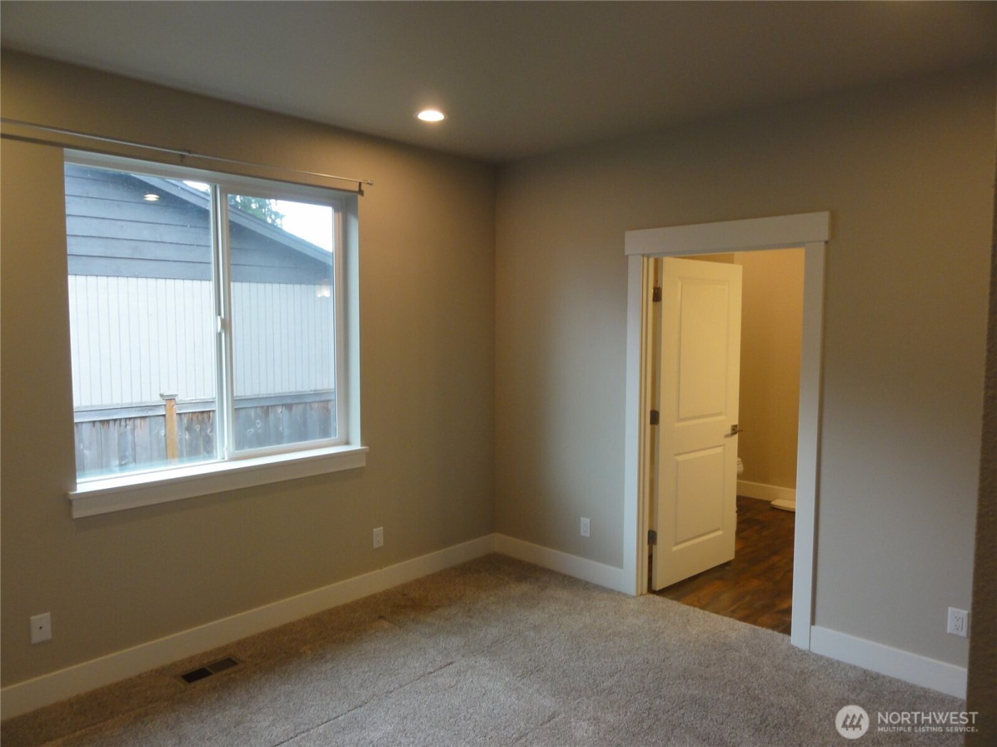 1724 14th Street , Bremerton, WA 98337