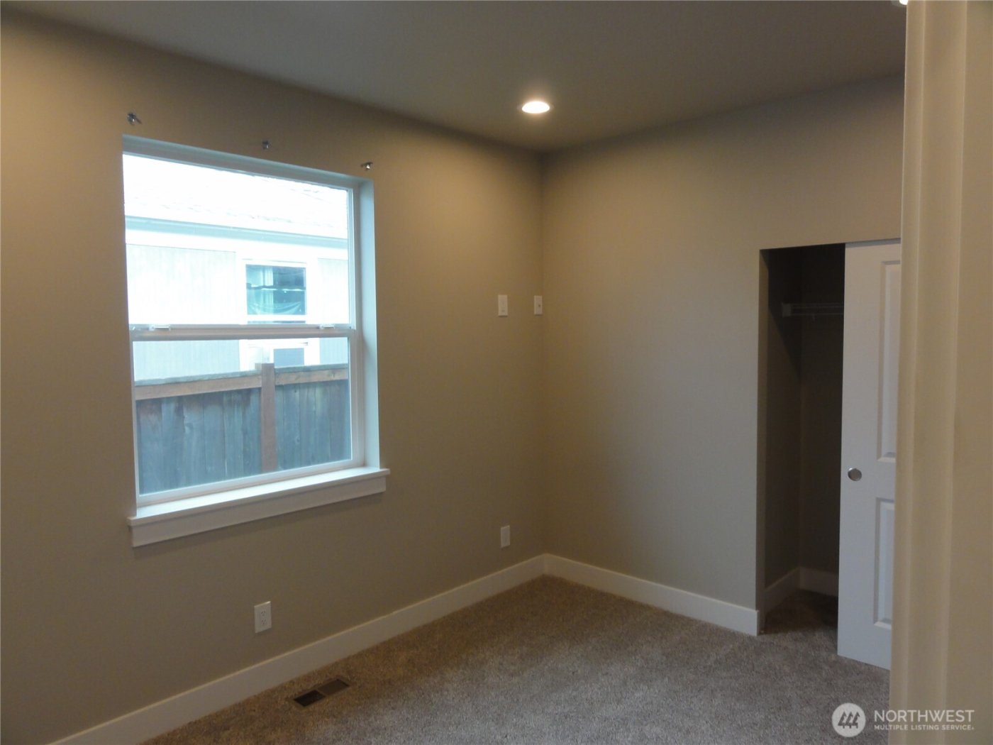 1724 14th Street , Bremerton, WA 98337