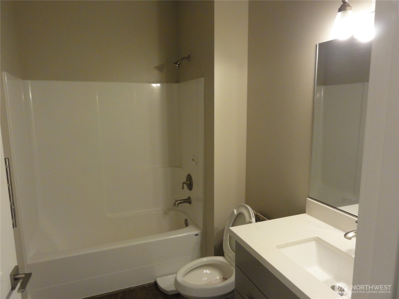 1724 14th Street , Bremerton, WA 98337