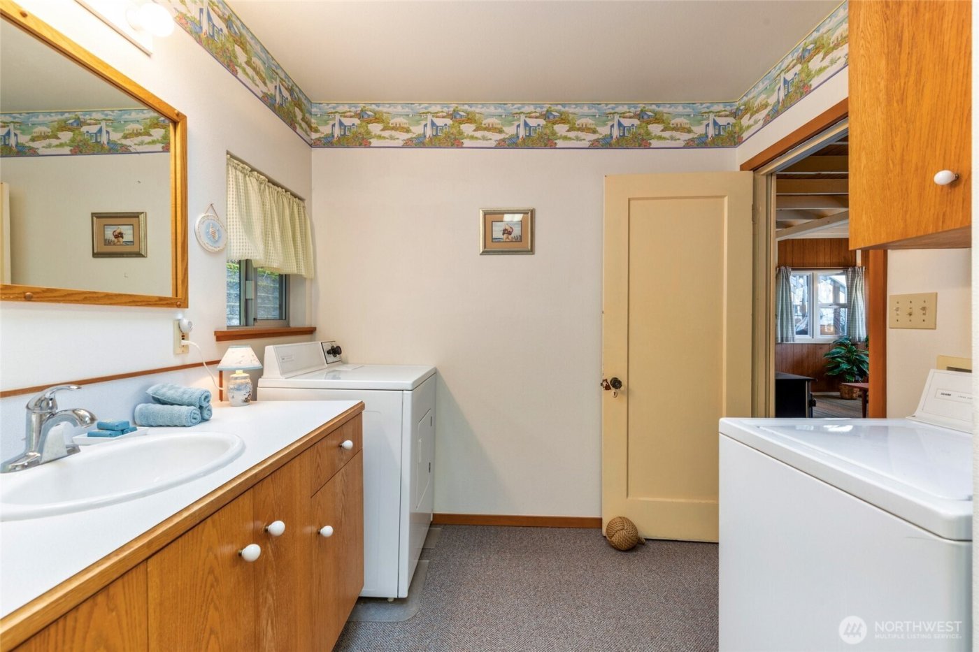 534 Sundin Drive , Camano Island, WA 98282