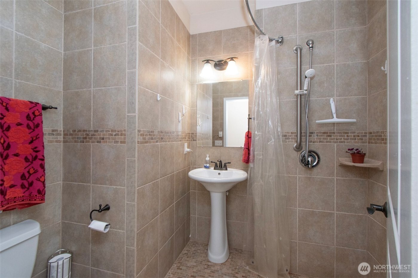 2615 Peach Court #A, Port Angeles, WA 98363