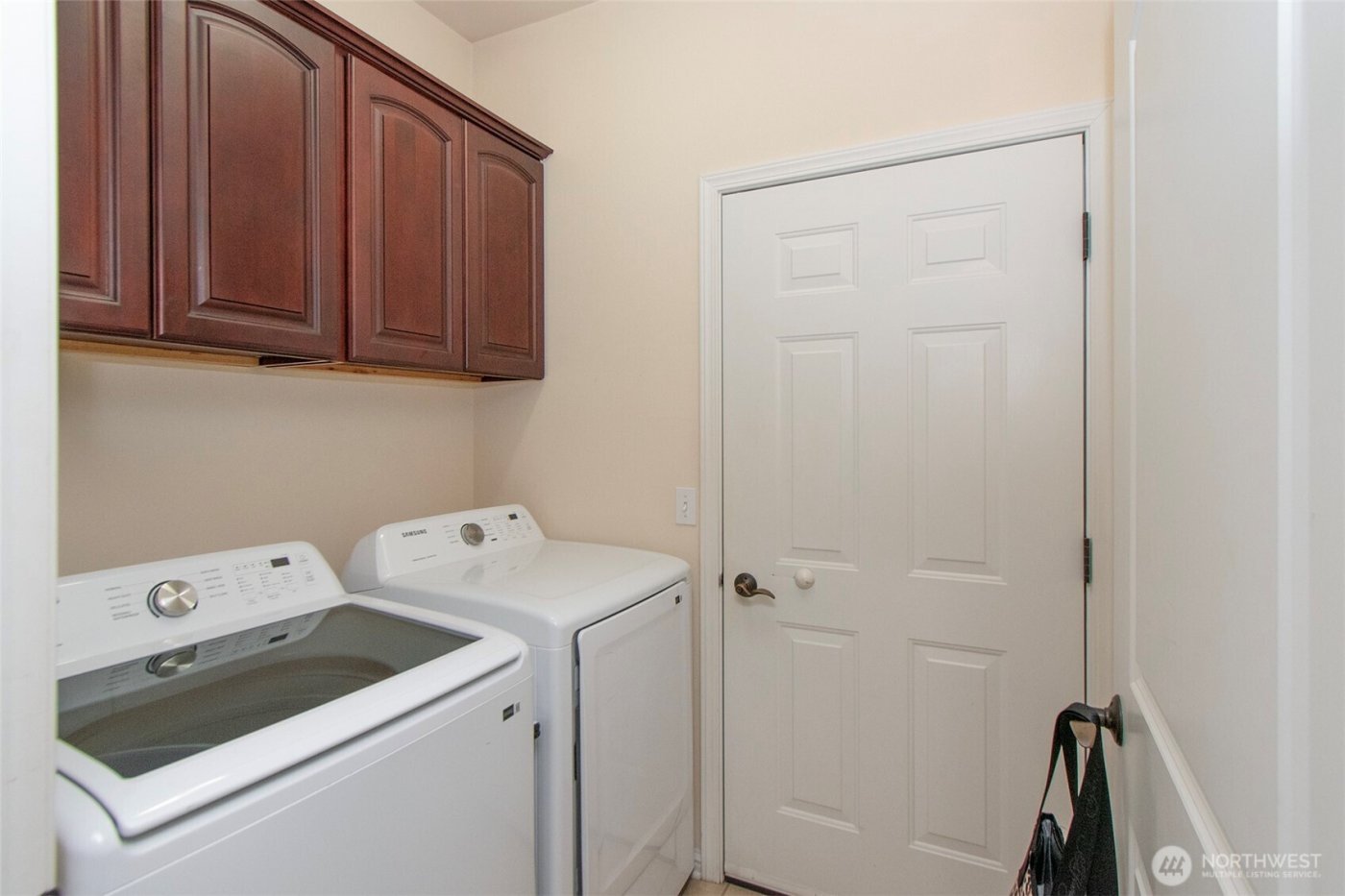 2615 Peach Court #A, Port Angeles, WA 98363