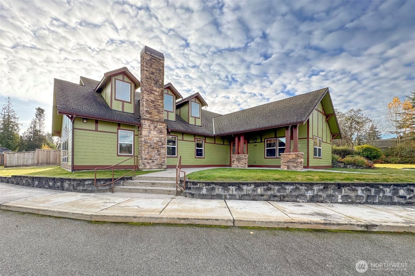 2615 Peach Court #A, Port Angeles, WA 98363