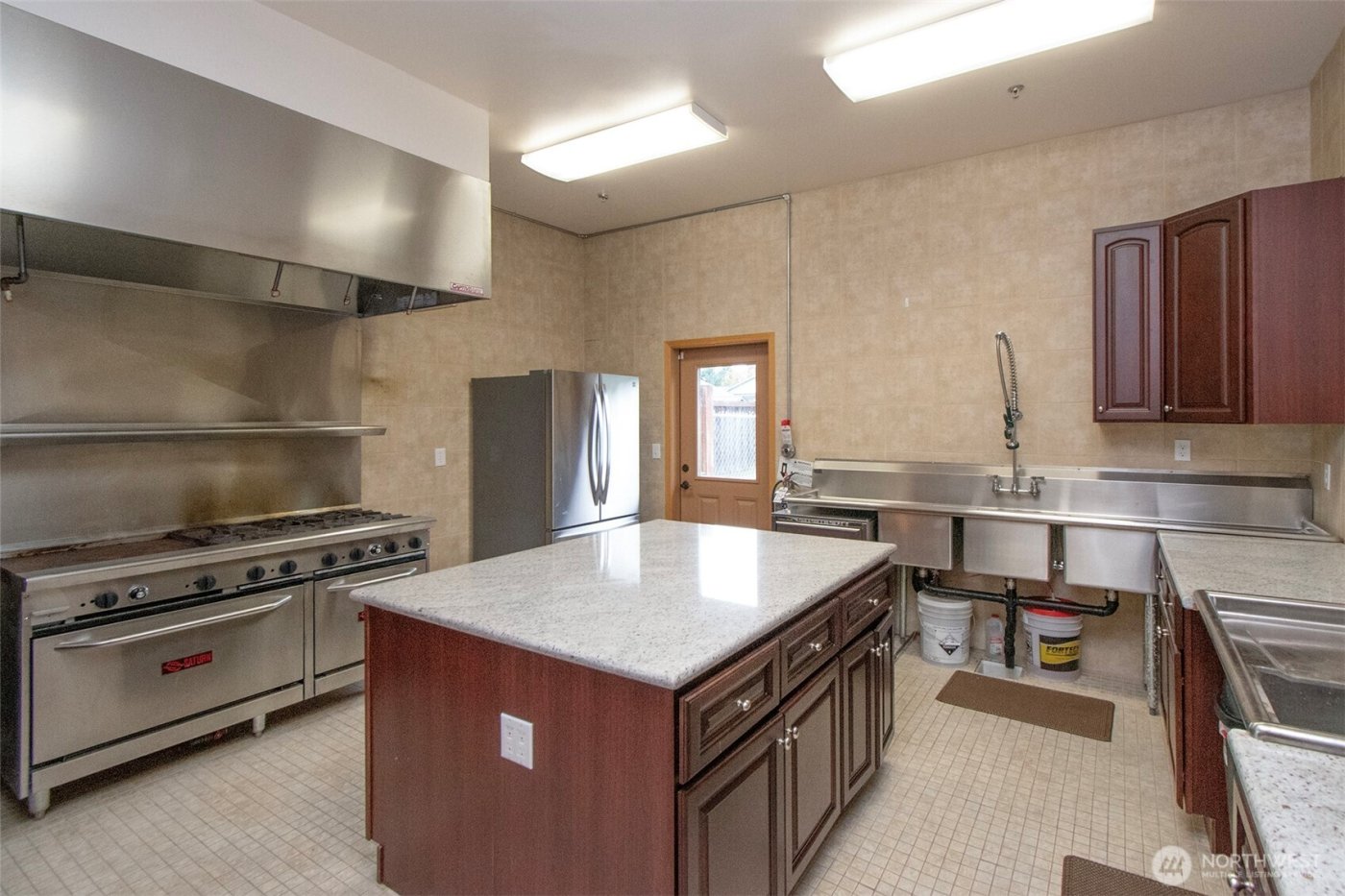 2615 Peach Court #A, Port Angeles, WA 98363