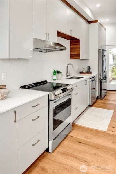 627 13th Avenue E, Seattle, WA 98102 - Photo 10