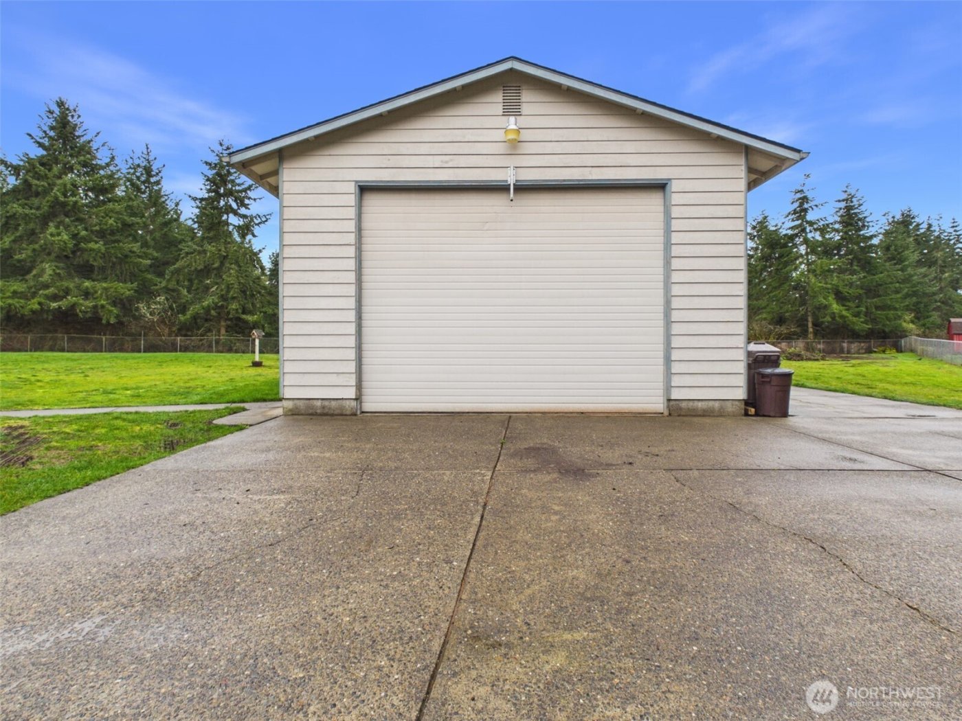9709 36th Court SE, Olympia, WA 98513