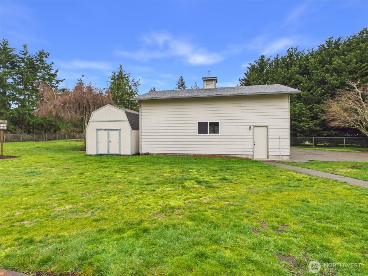 9709 36th Court SE, Olympia, WA 98513