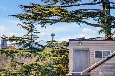 1227 E Roy Street , Seattle, WA 98102 - Photo 27