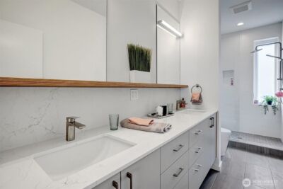 635 13th Avenue E, Seattle, WA 98102 - Photo 17