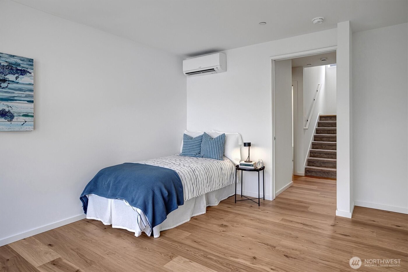 635 13th Avenue E, Seattle, WA 98102