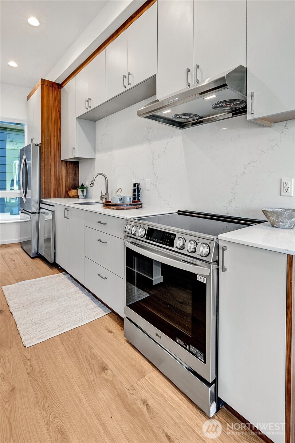 1233 E Roy Street , Seattle, WA 98102