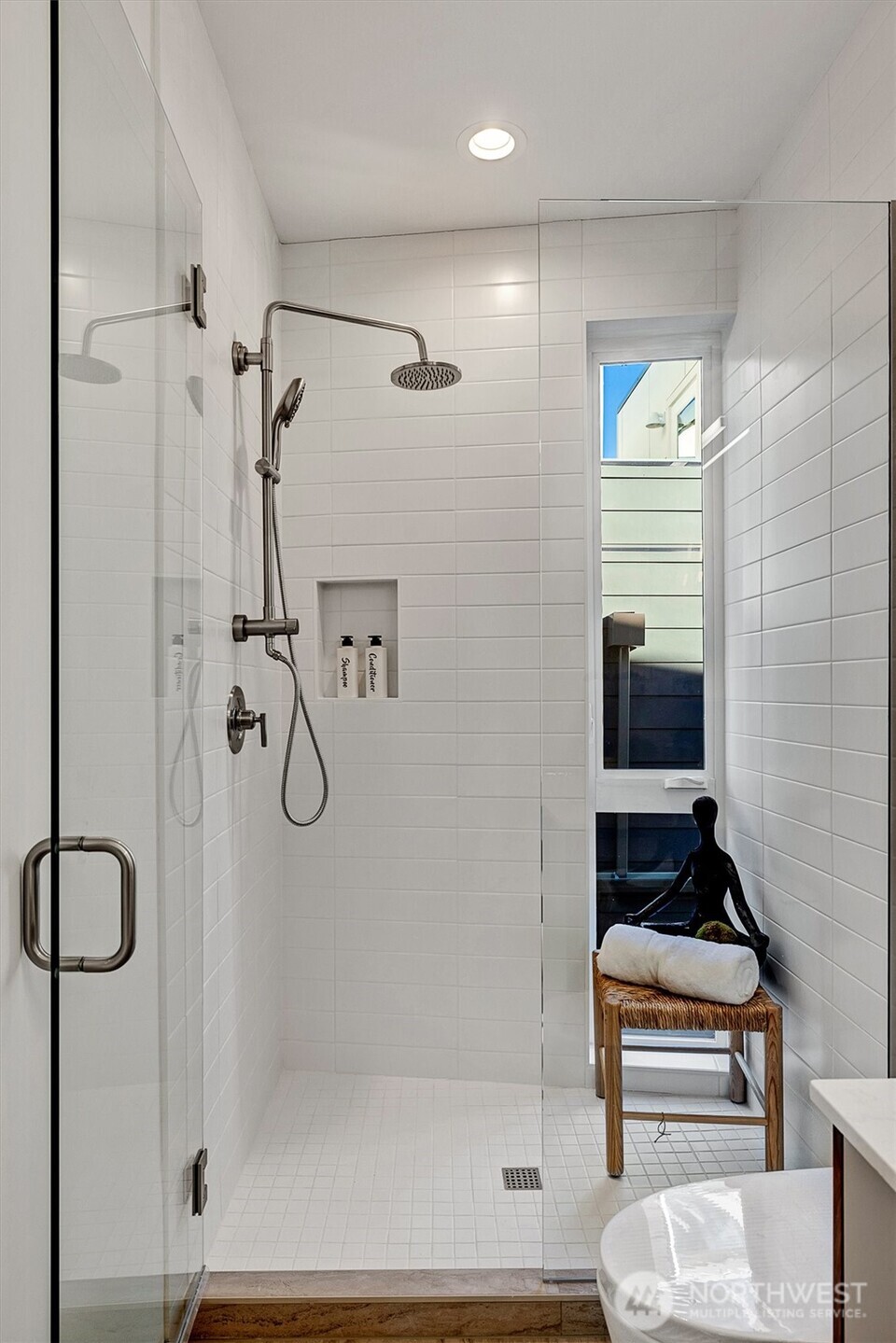 1233 E Roy Street , Seattle, WA 98102