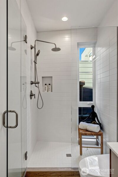 1233 E Roy Street , Seattle, WA 98102 - Photo 23