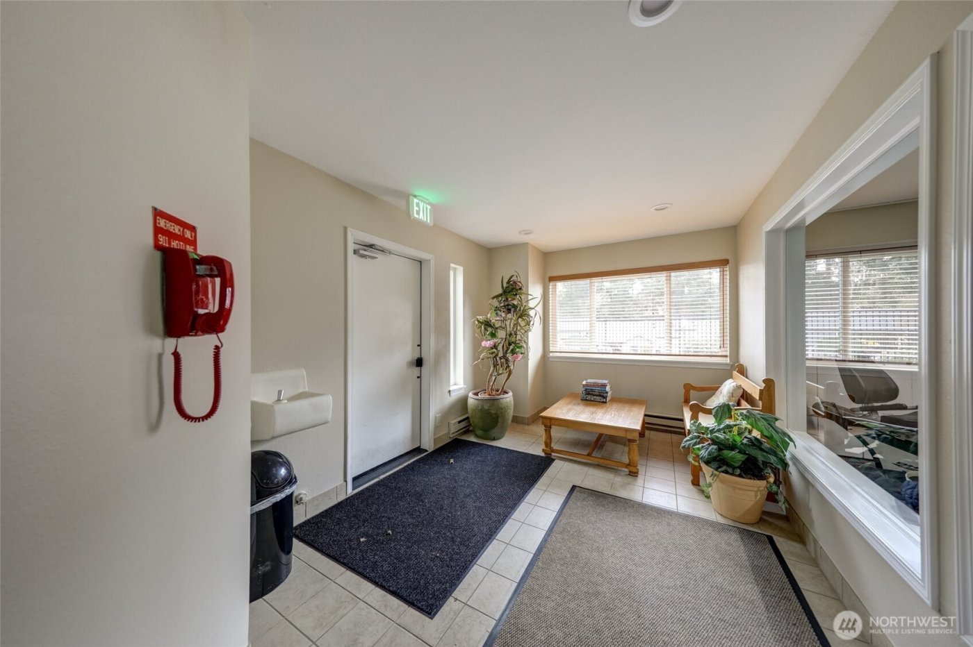 31500 33rd Place SW #V102, Federal Way, WA 98023