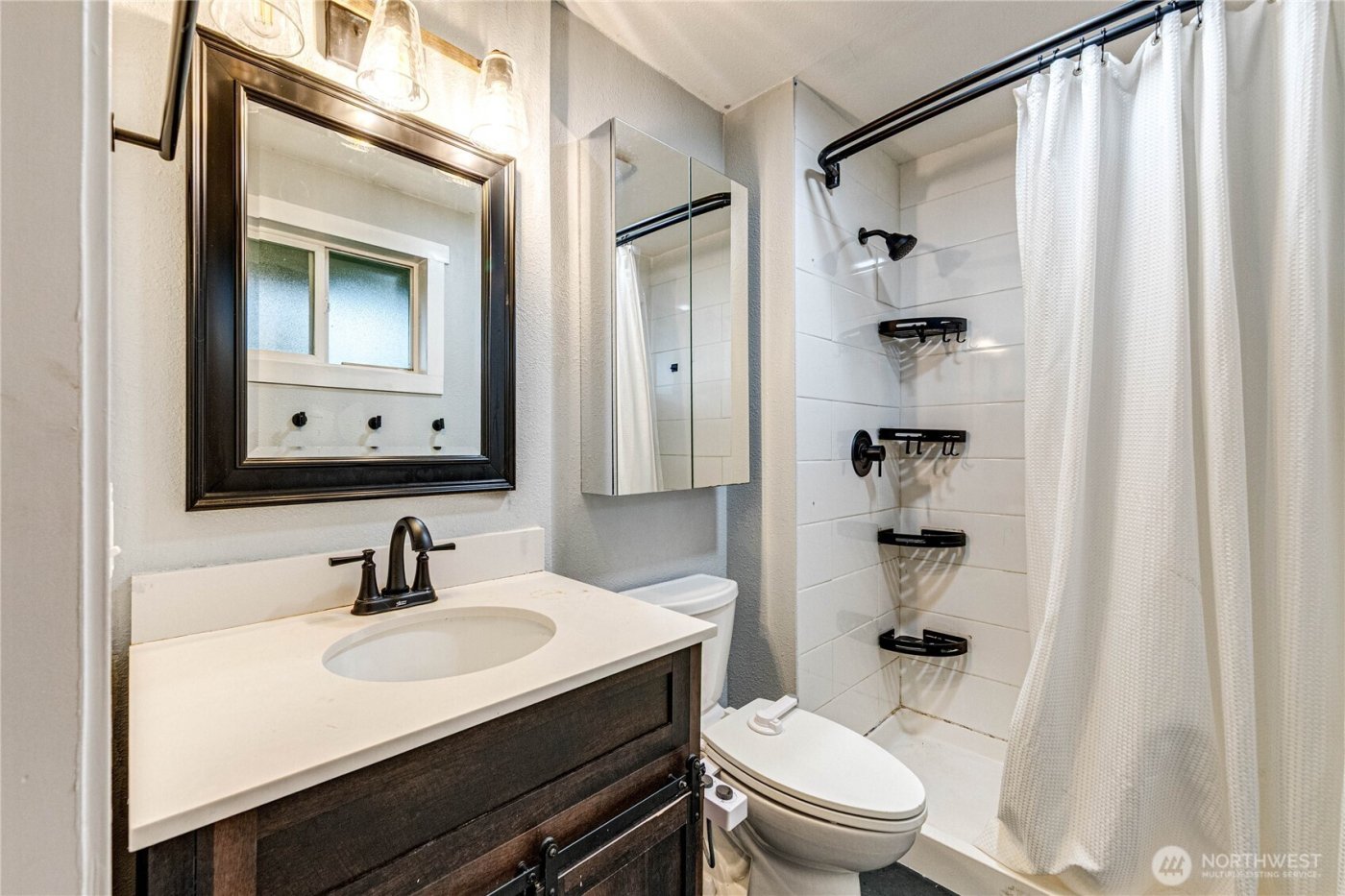 3623 Shelby Road , Lynnwood, WA 98087-5525
