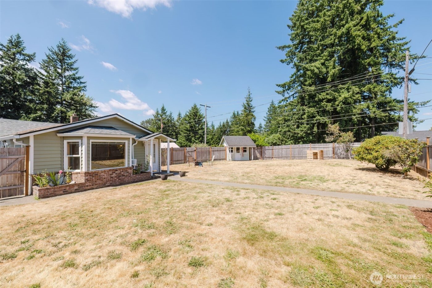 143 Dora Avenue , Bremerton, WA 98312