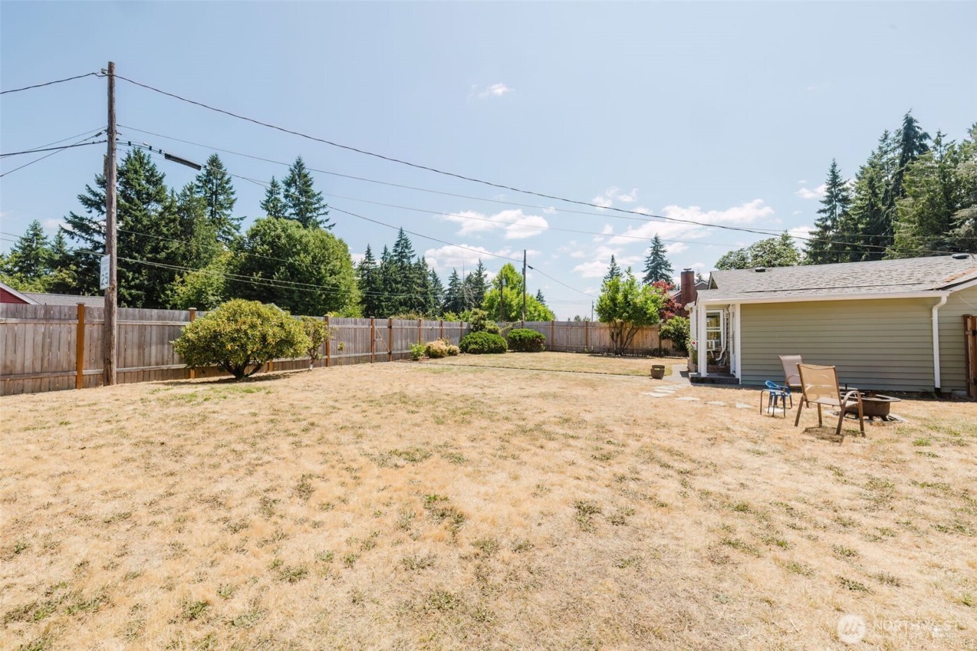 143 Dora Avenue , Bremerton, WA 98312