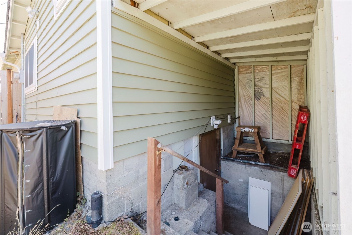 143 Dora Avenue , Bremerton, WA 98312