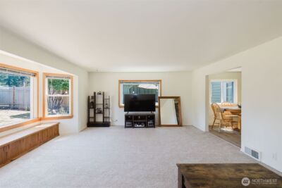 143 Dora Avenue , Bremerton, WA 98312 - Photo 9