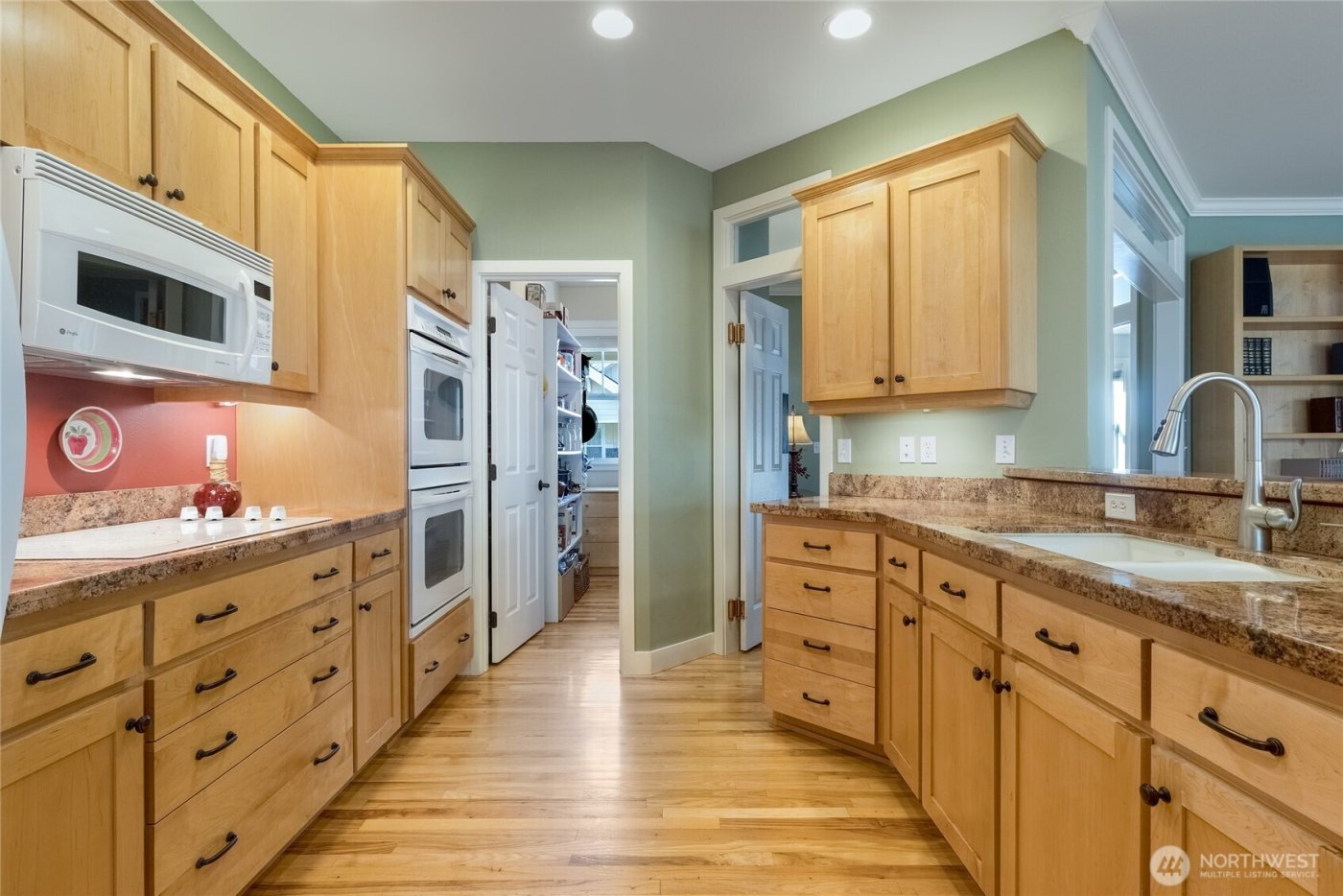 731 SE Swainson Lane , College Place, WA 99324