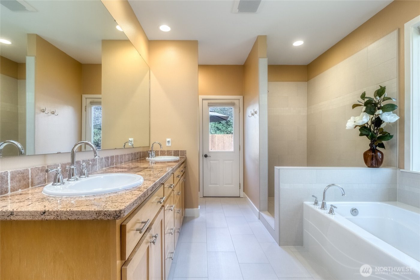 731 SE Swainson Lane , College Place, WA 99324