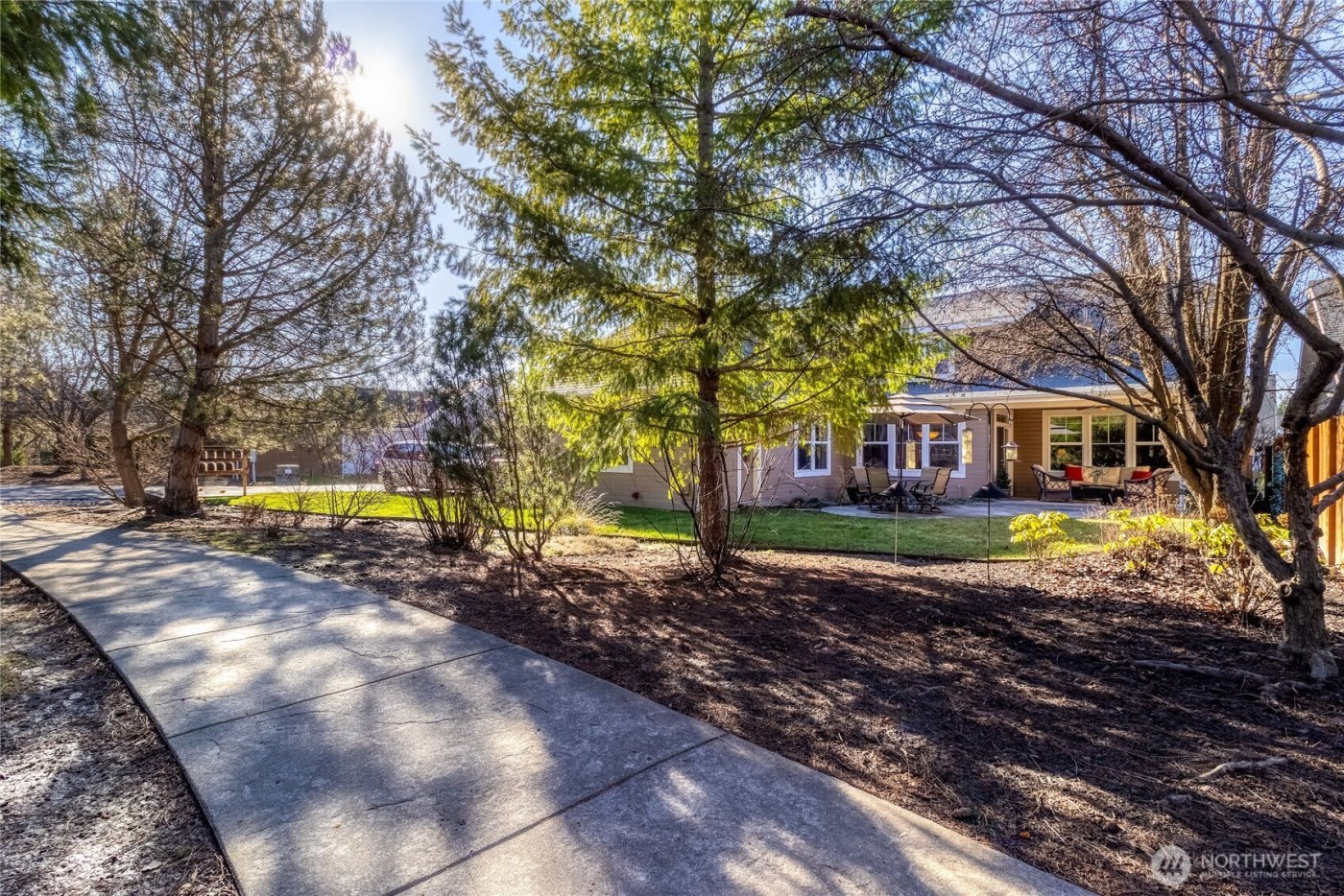 731 SE Swainson Lane , College Place, WA 99324