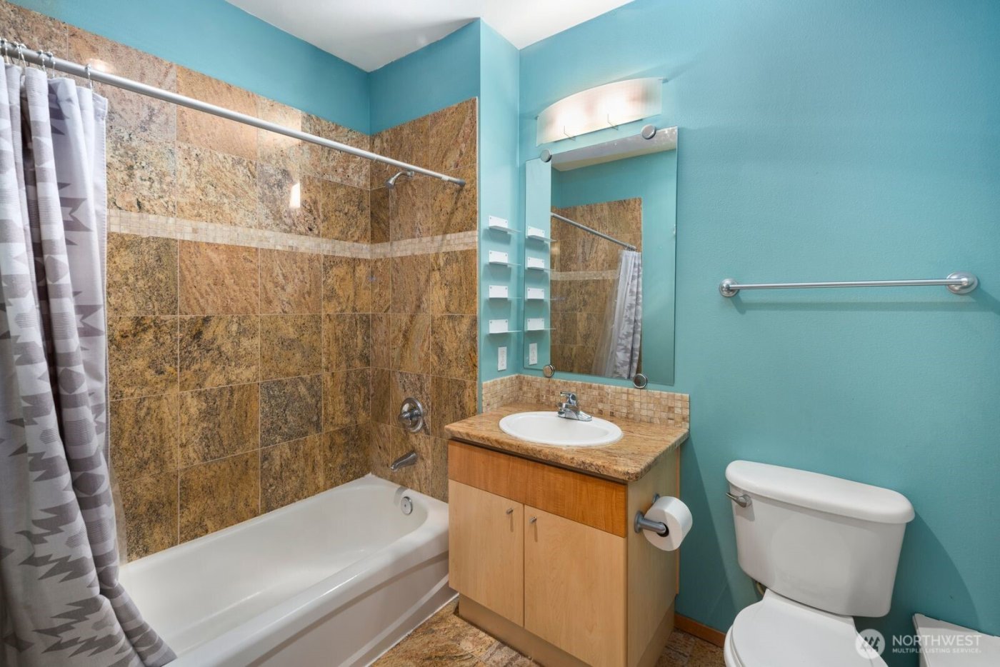 668 S Lane Street #314, Seattle, WA 98104