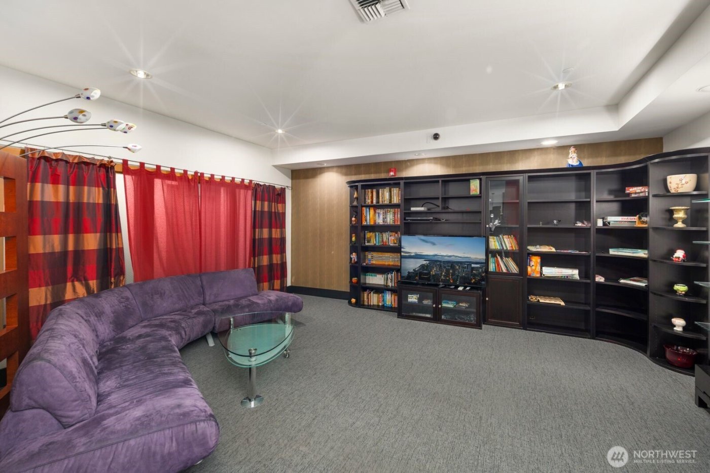 668 S Lane Street #314, Seattle, WA 98104