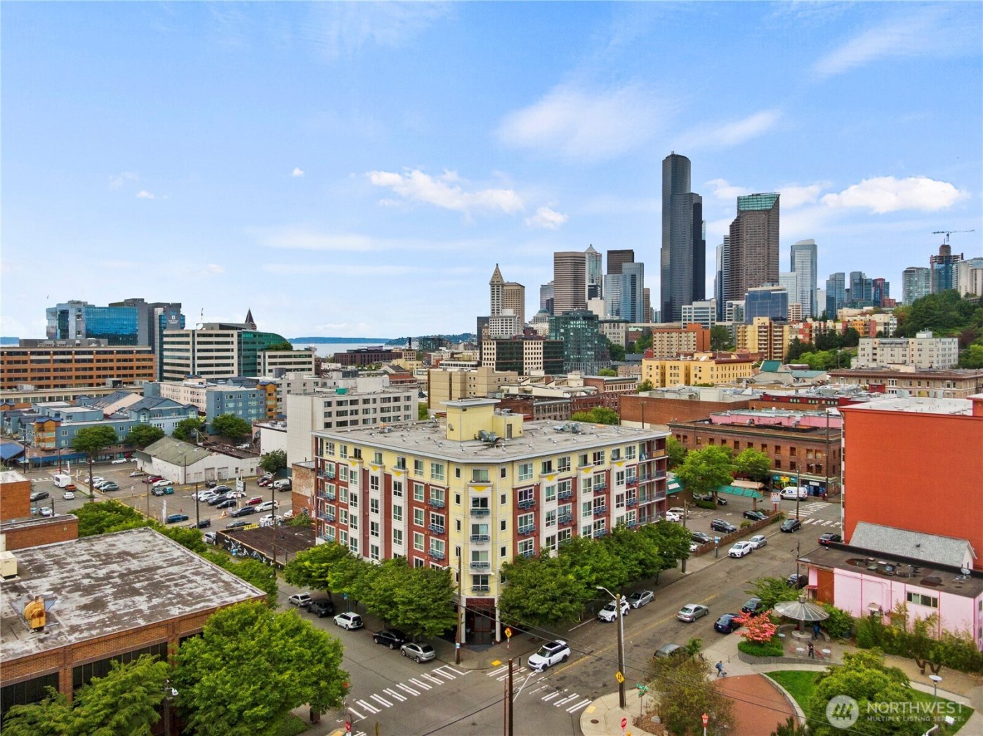 668 S Lane Street #314, Seattle, WA 98104