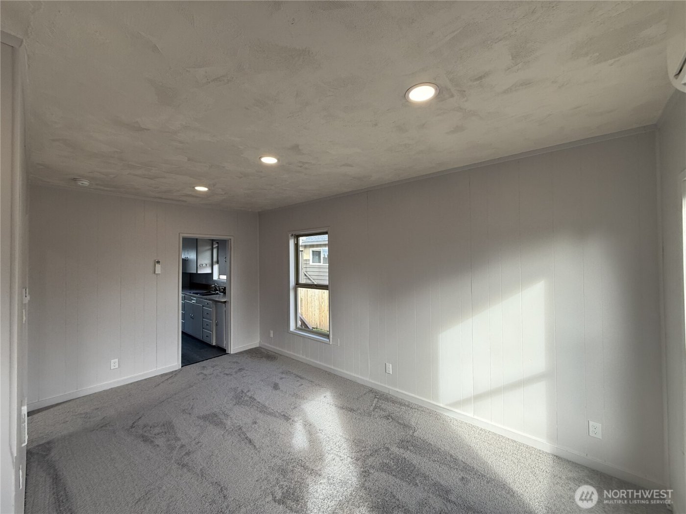 409 E Lopez Avenue , Port Angeles, WA 98362