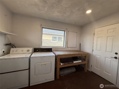 409 E Lopez Avenue , Port Angeles, WA 98362 - Photo 11