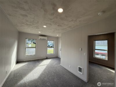 409 E Lopez Avenue , Port Angeles, WA 98362 - Photo 3